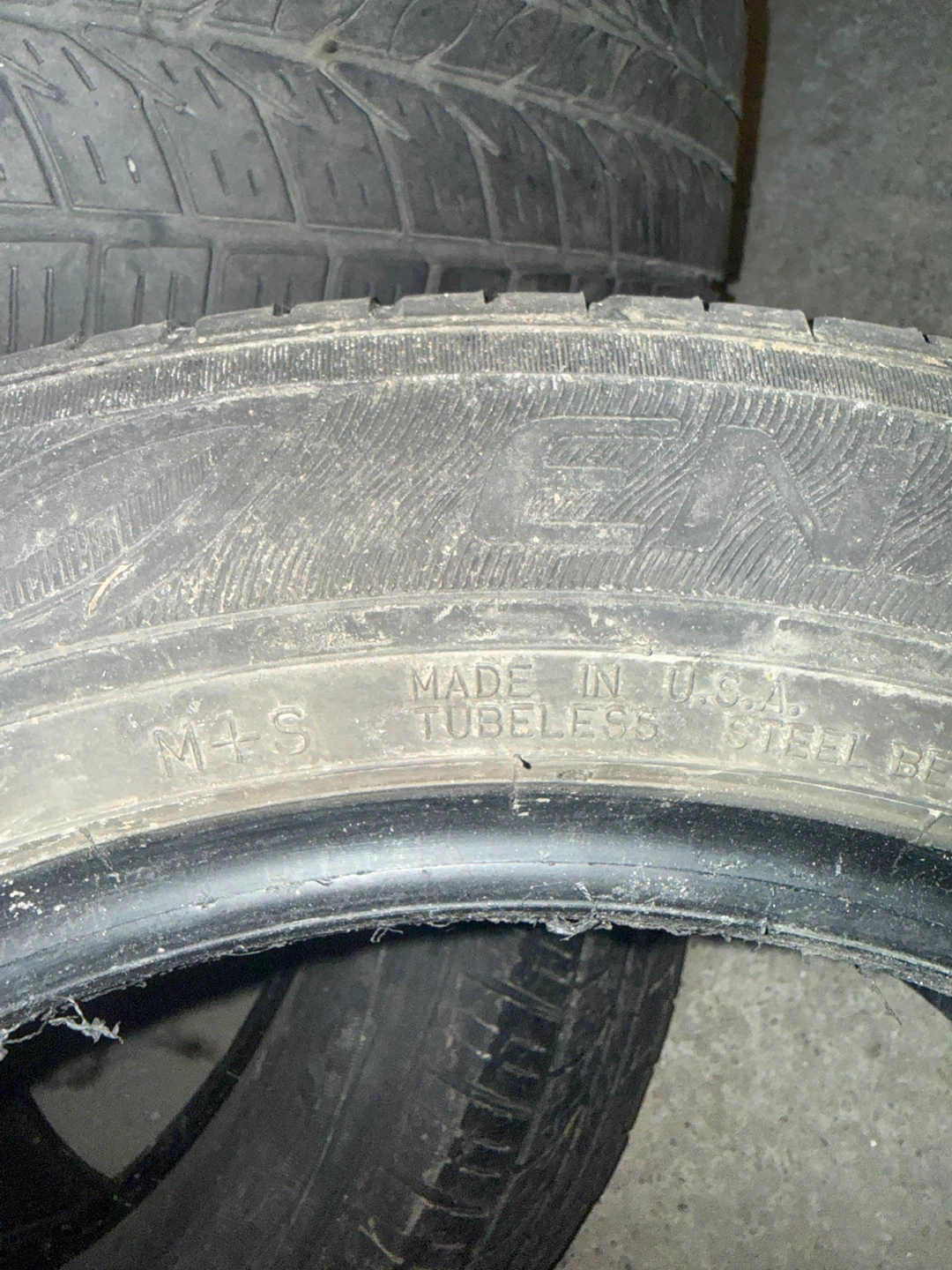 4 Dunlop Enasave Tires 205/55R16 - photo 2