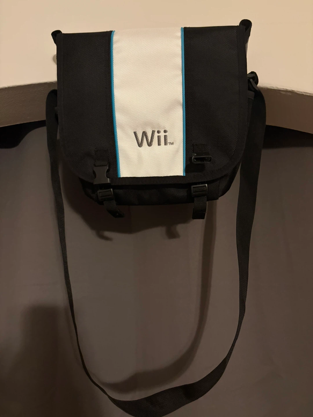 Nintendo Wii Messenger Carry Case