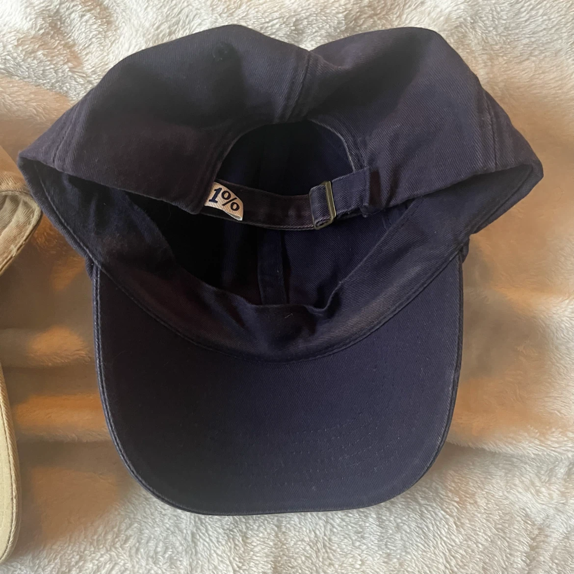 Caps - photo 3