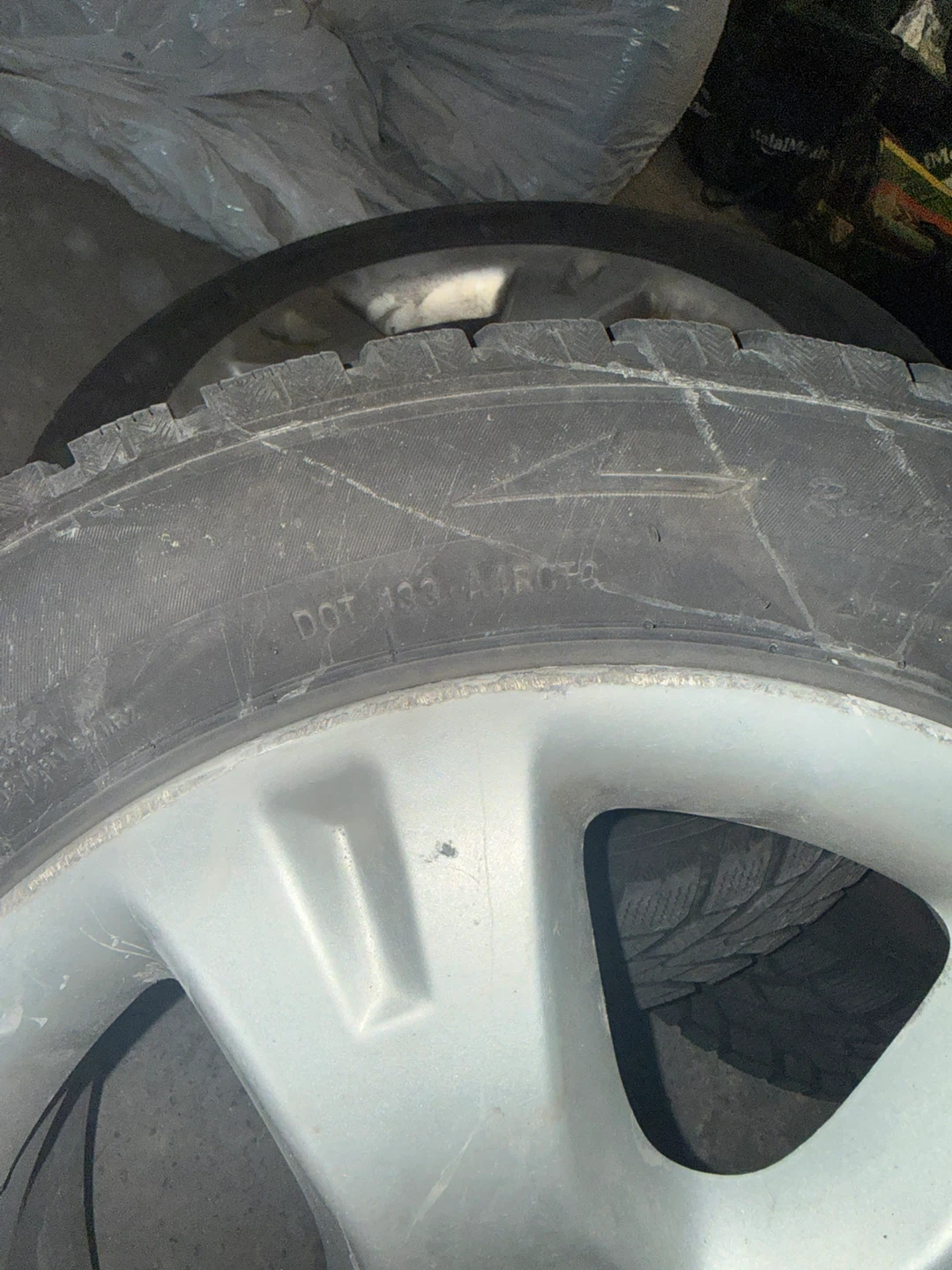 Set of 4 Winter Tires and Toyota Rims - photo 4