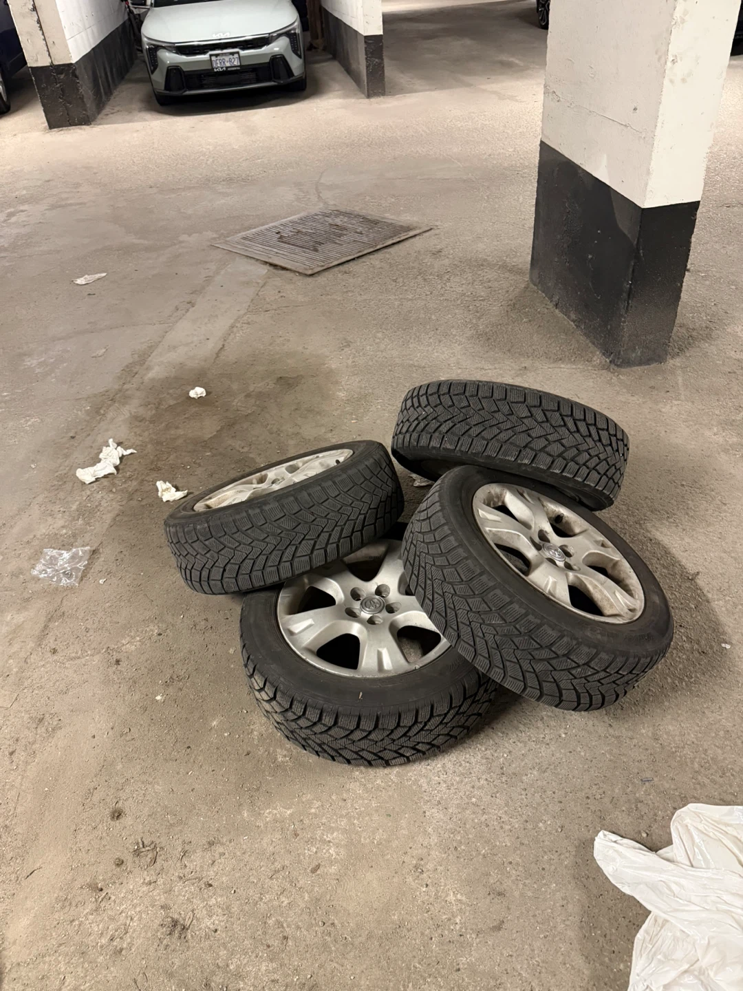 Set of 4 Winter Tires and Toyota Rims - photo 5