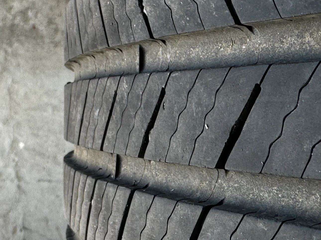 225/65R17 Michelin Defender