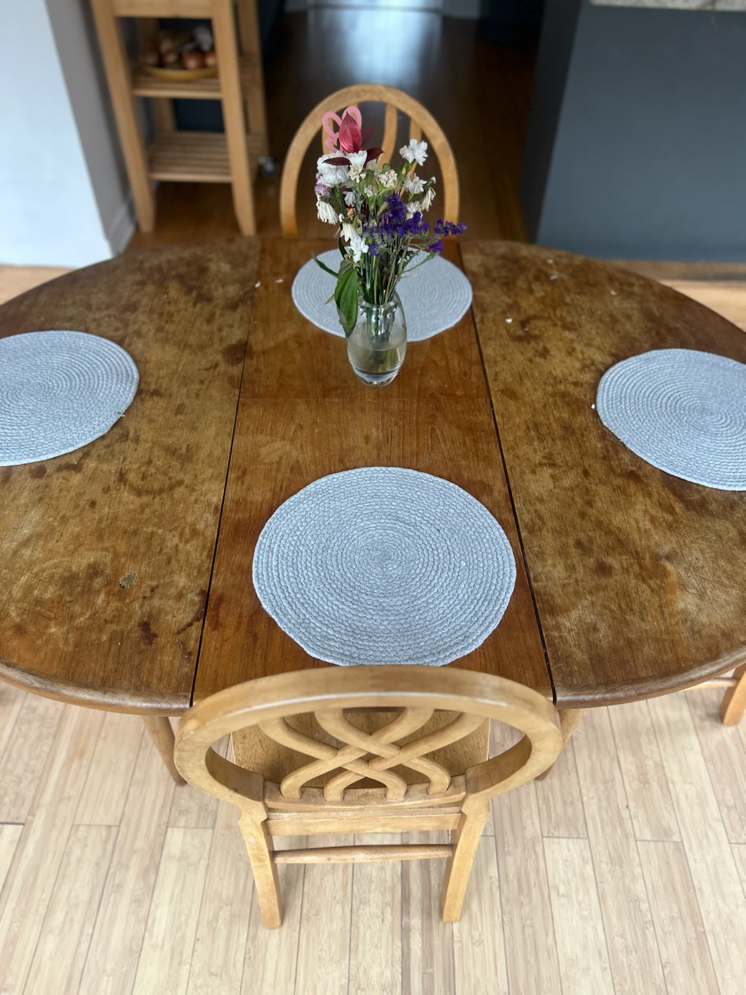 Solid Wood Dining Table and 4 Chairs - photo 2