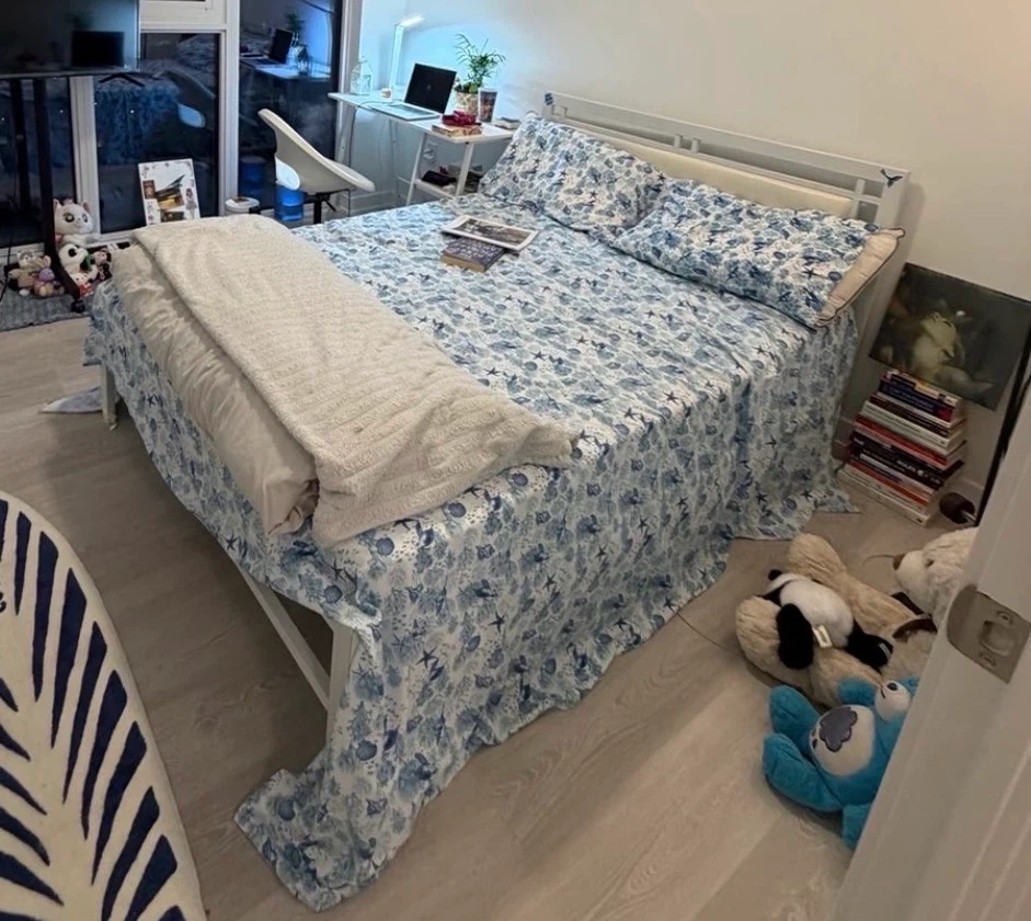 Double size bed including mattress moving sale - photo 2