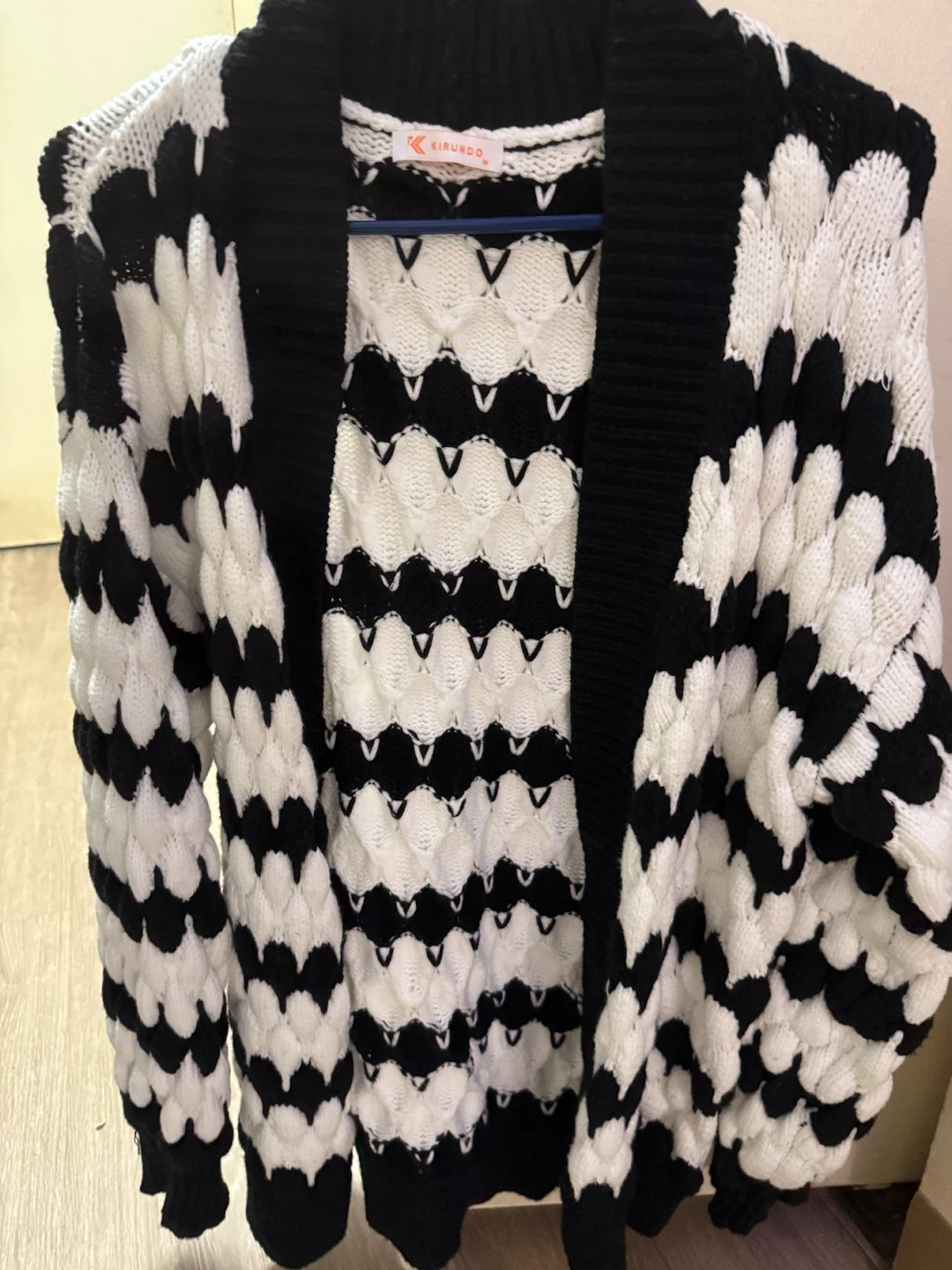 Kirundo Black and White Patterned Cardigan - photo 3