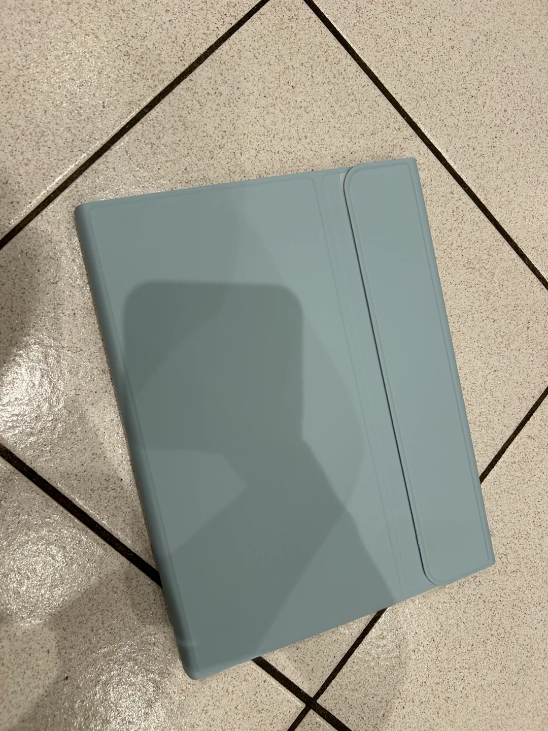 BNIB Light Blue Wireless Keyboard Case for iPad 10th Gen - photo 4