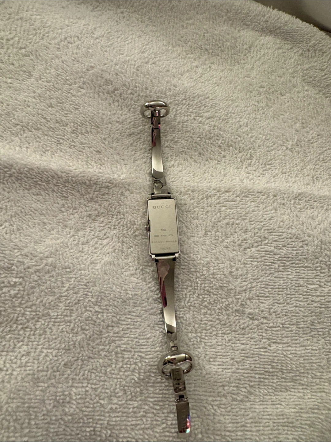 Gucci 109 Women's Bangle Watch - photo 2