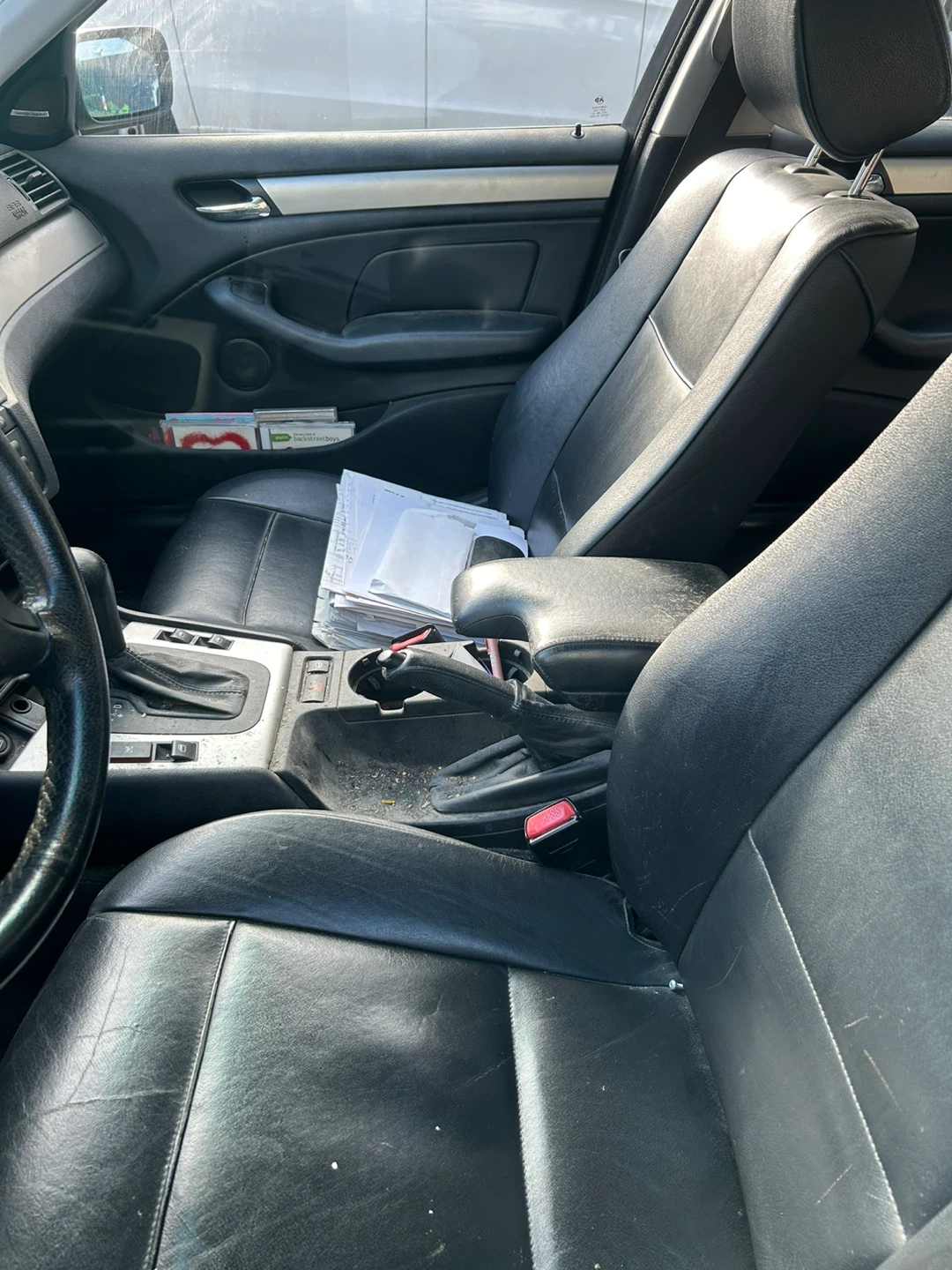 Black BMW 330i Sedan - photo 3
