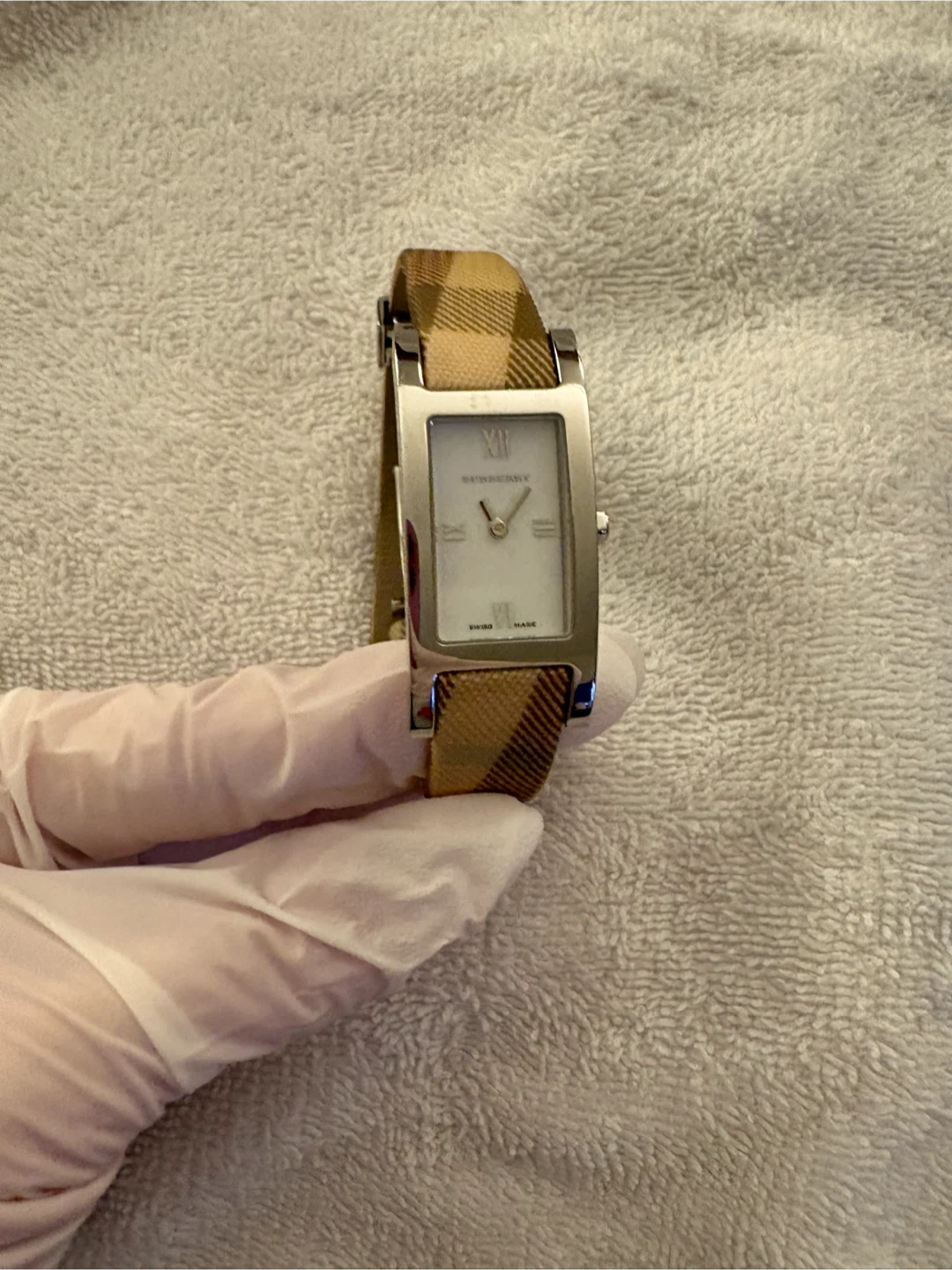 Burberry BU1024 Swiss Made Watch