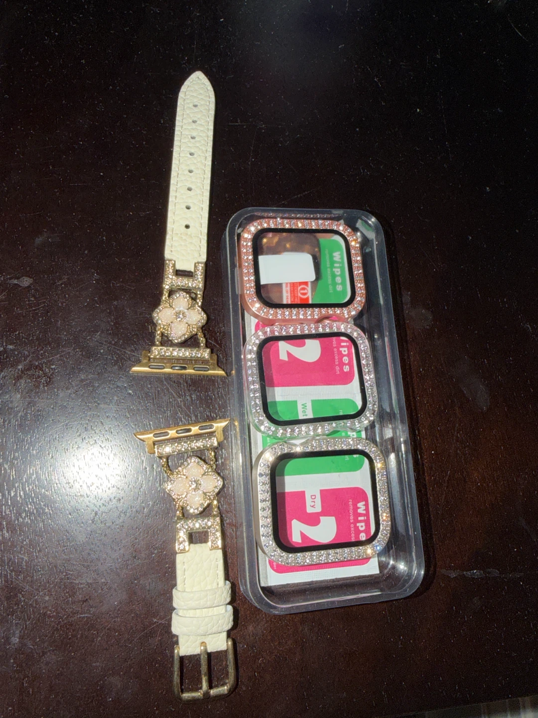 Apple Watch SE3 Band and Case Set