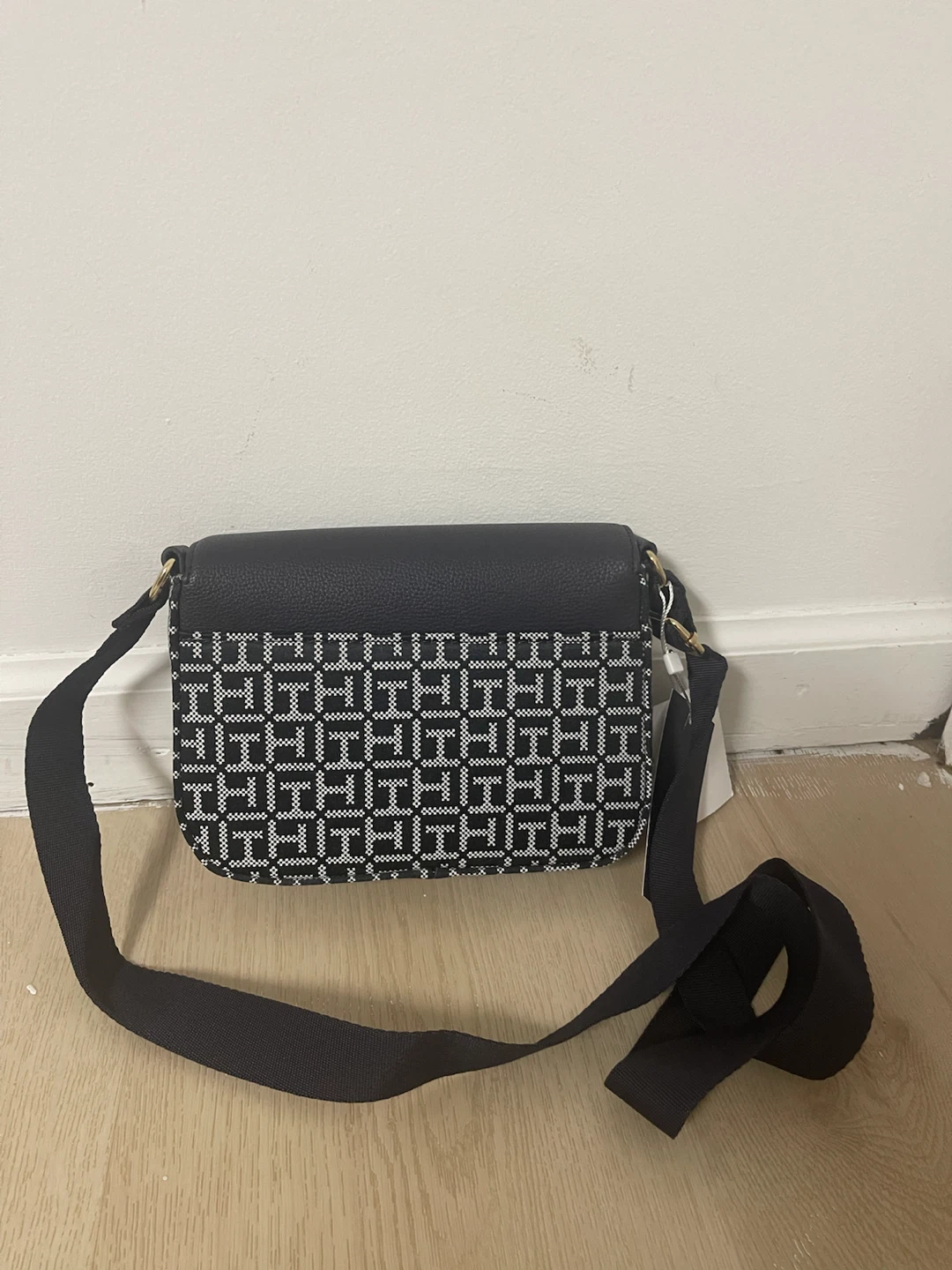 Tommy Hilfiger Monogram Crossbody Bag - photo 2