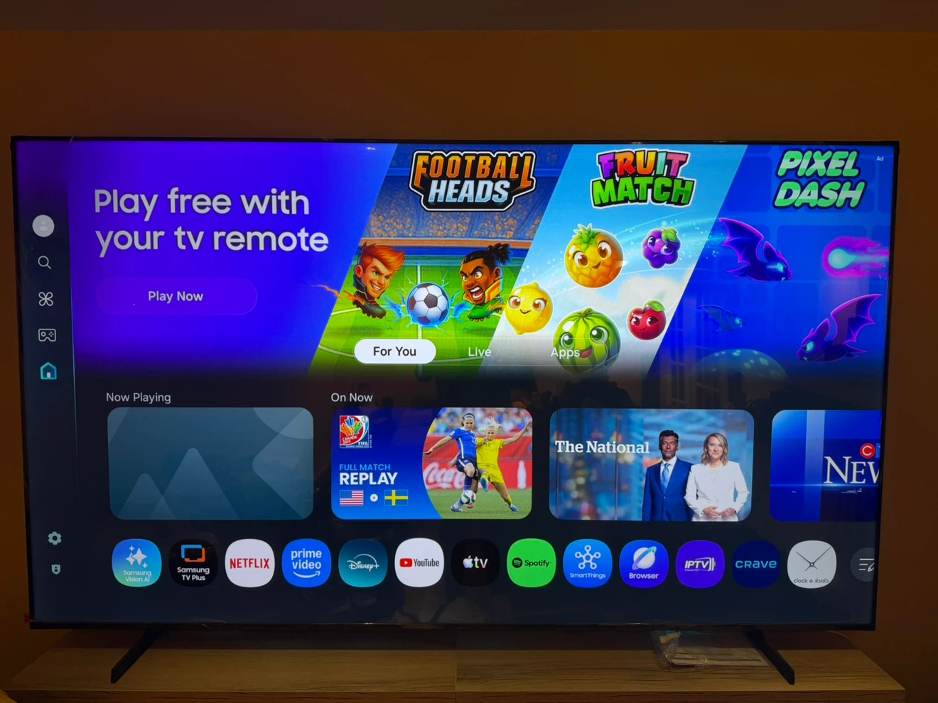 85 inch Samsung Smart LED - photo 2