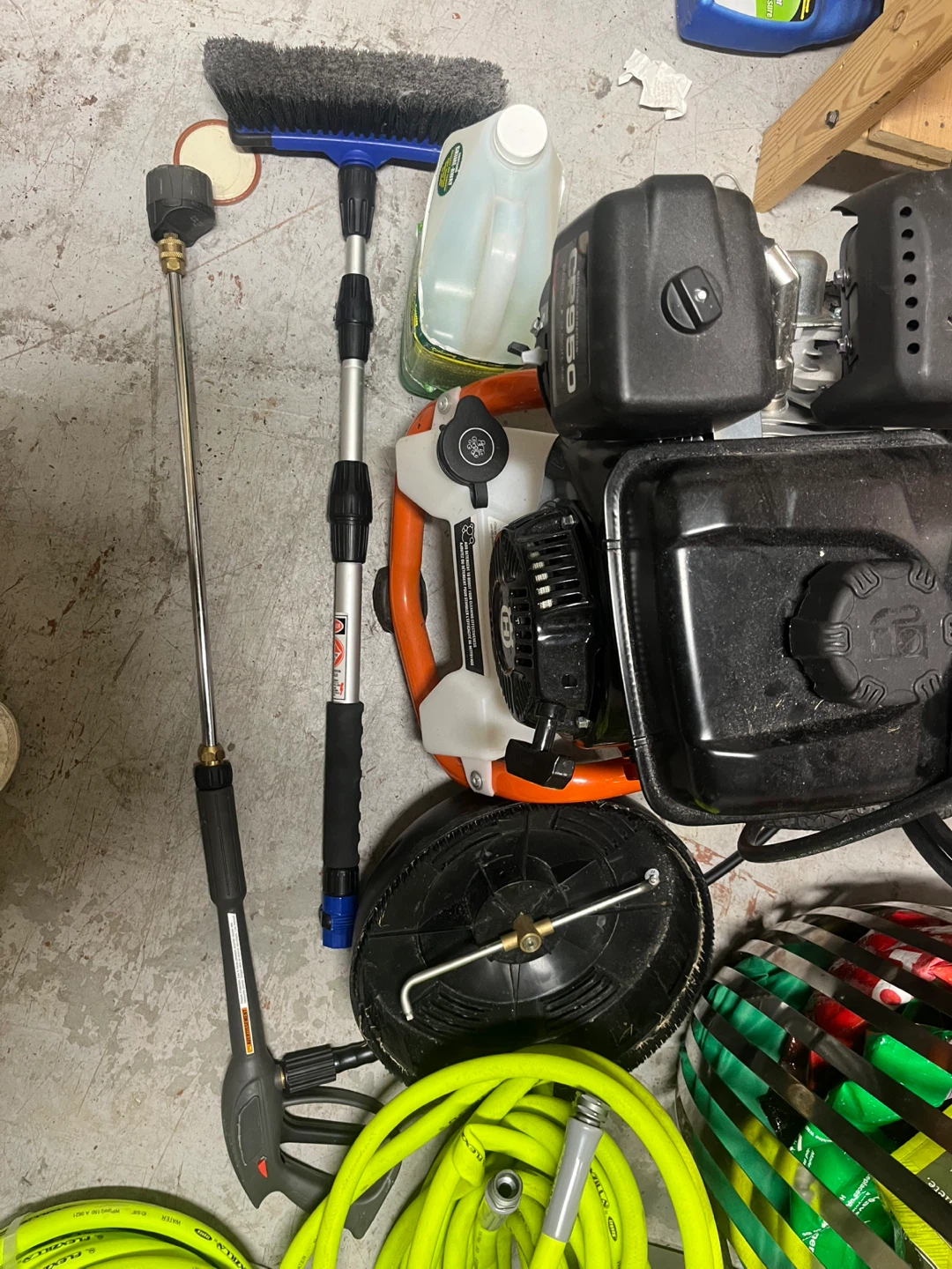 Husqvarna PW3200 Pressure Washer with extra attachments - photo 4