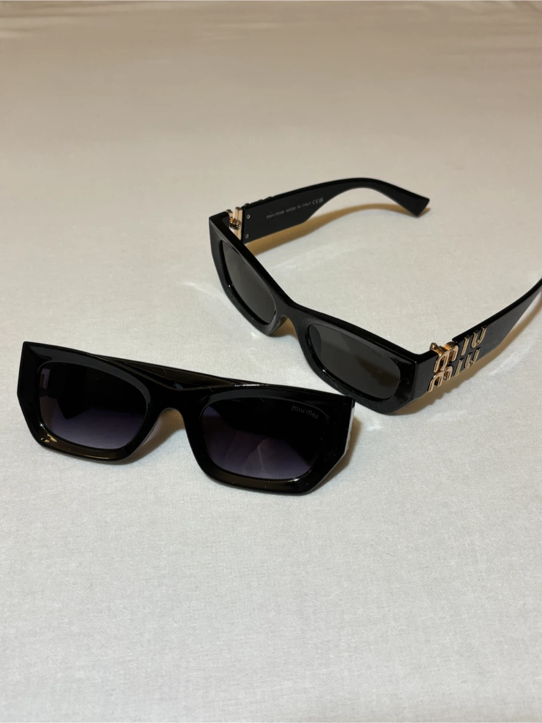 MIUMIU Sunglasses