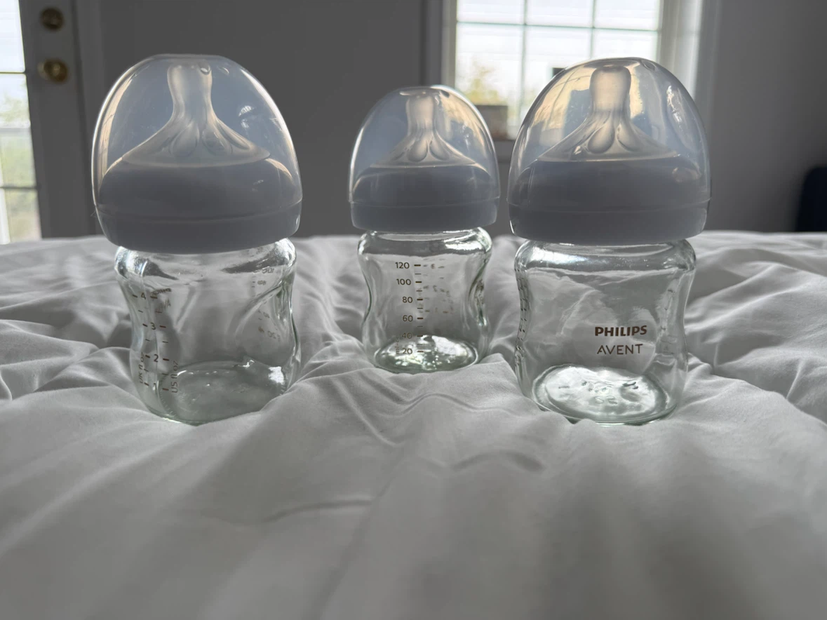 3 Philips Avent Glass Baby Bottles (4oz) - photo 2