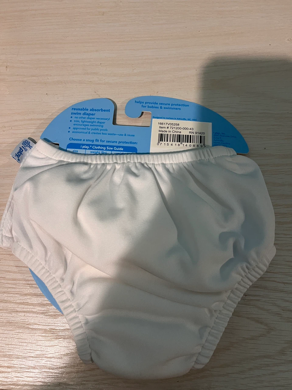 i play. Reusable White Swim Diaper - 12 Months - photo 2