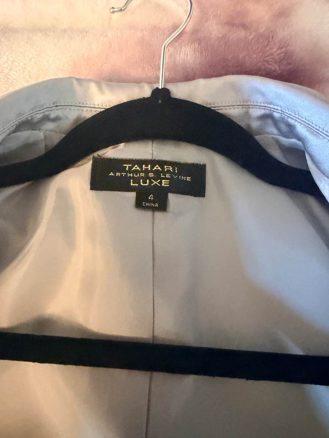 New Tahari Arthur S. Levine Luxe Blazer, Size 4 - photo 2