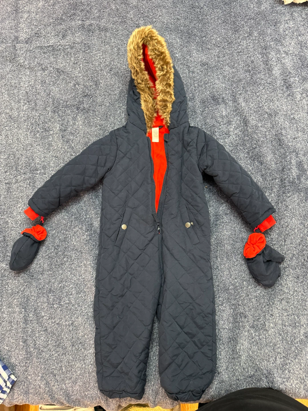 George Quilted Hooded Snowsuit Size 3T - photo 2