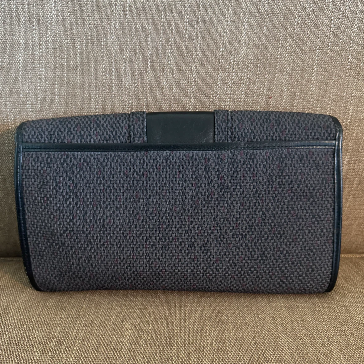 Vintage Yves Saint Laurent Clutch - photo 2