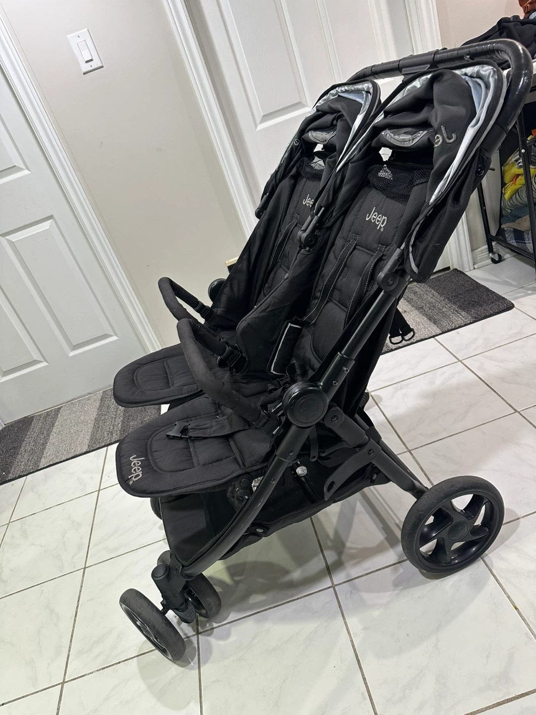 Jeep double stroller - photo 2