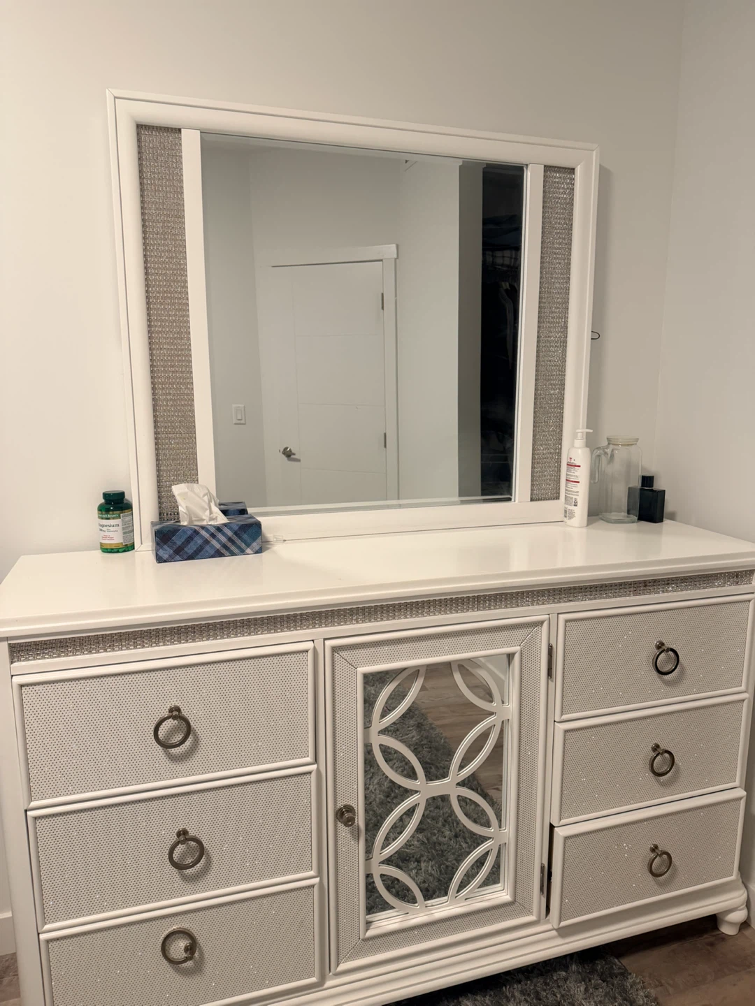 Ava Bedroom 7-Drawer Dresser with LED Light