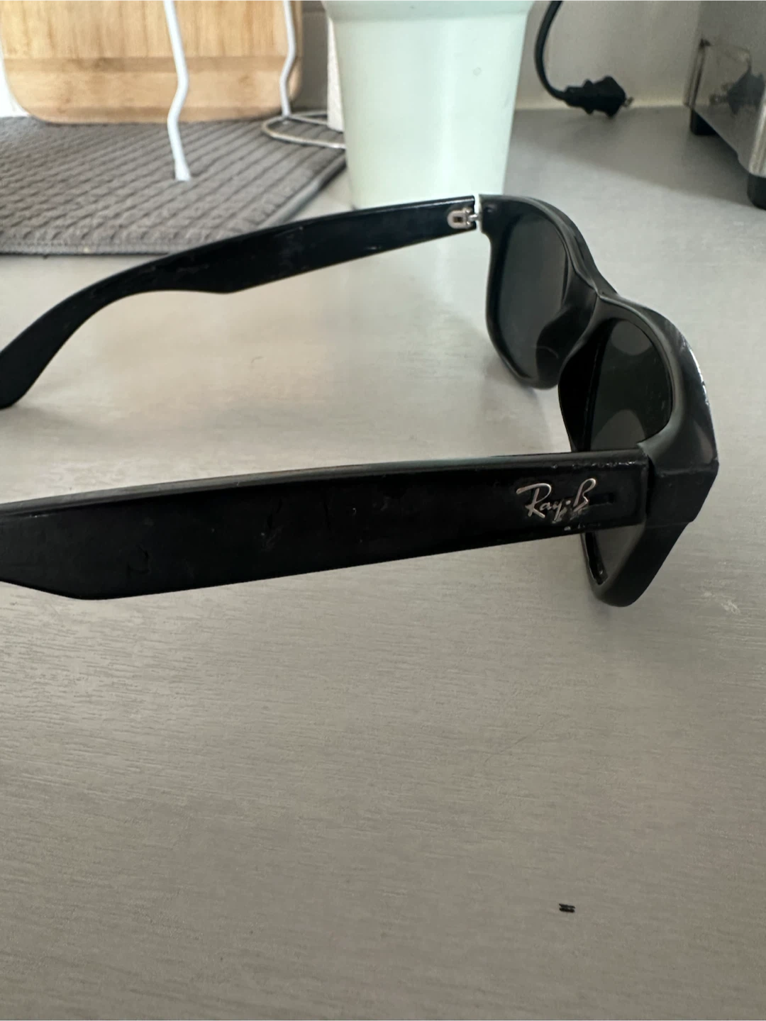Black Ray-Ban Polarized Sunglasses - photo 3