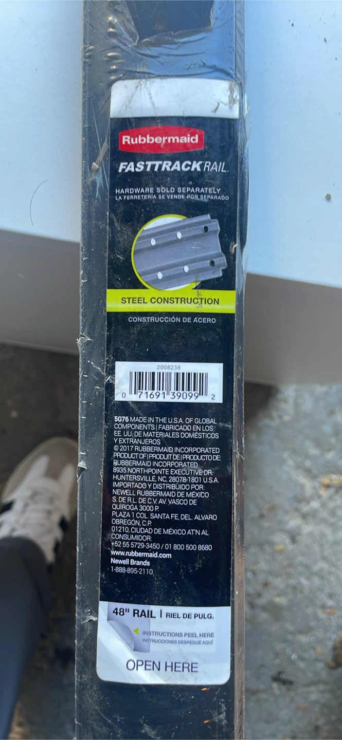 Rubbermaid FastTrack 48" Rail - photo 3
