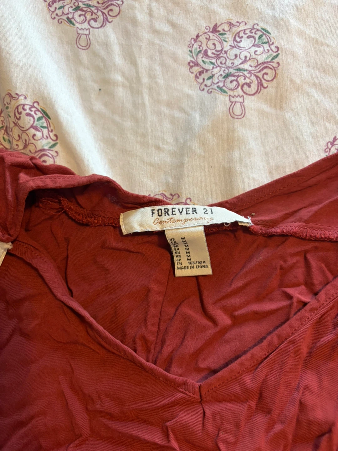 Forever 21 V-Neck Top Medium - photo 2