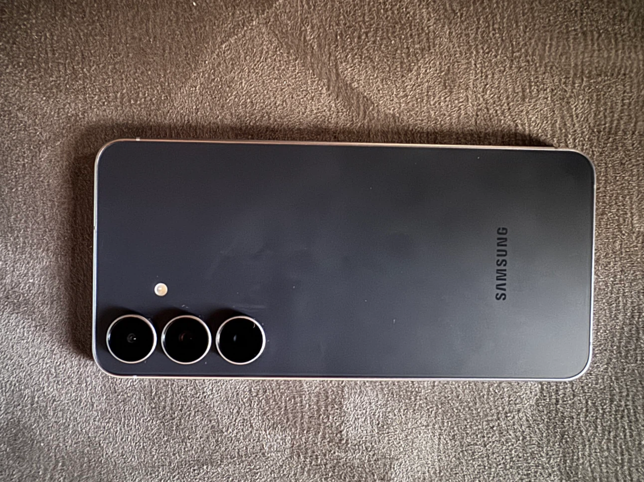 Samsung Galaxy S25 FE Smartphone