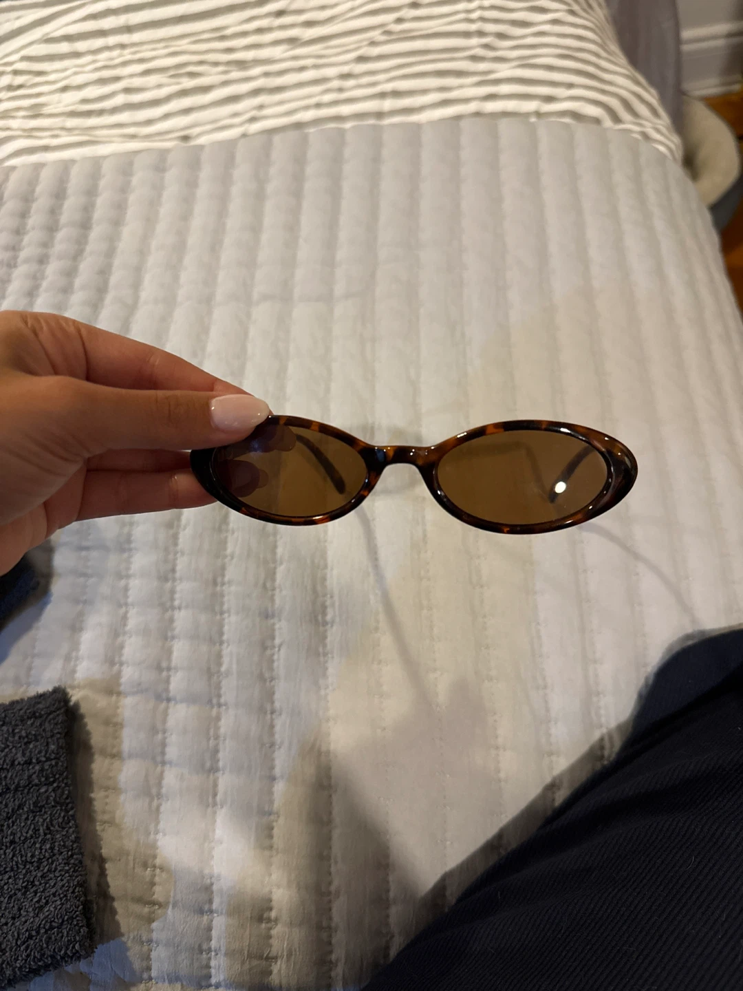 Tortoise Shell Oval Sunglasses