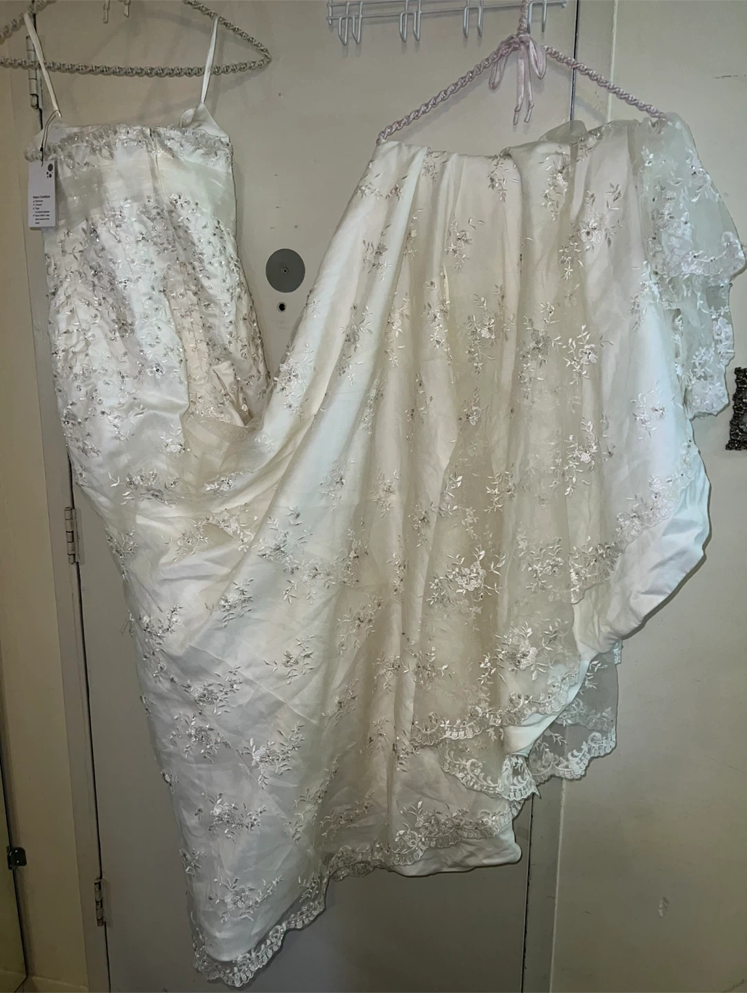 New-White Strapless Wedding Dress-size Small - photo 5