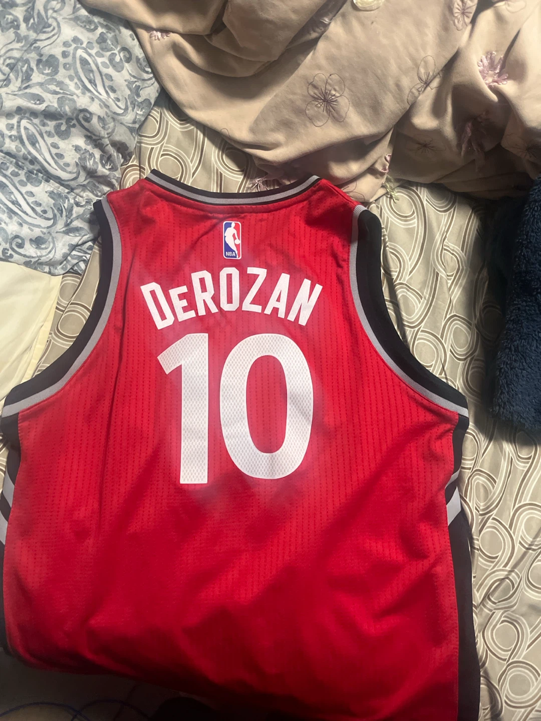 Adidas DeMar DeRozan Raptors Jersey - photo 2