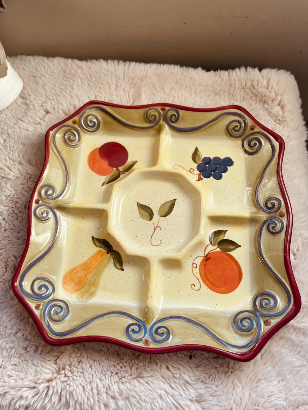 Tabletops Gallery Medici Fruit Divided Serving Dish