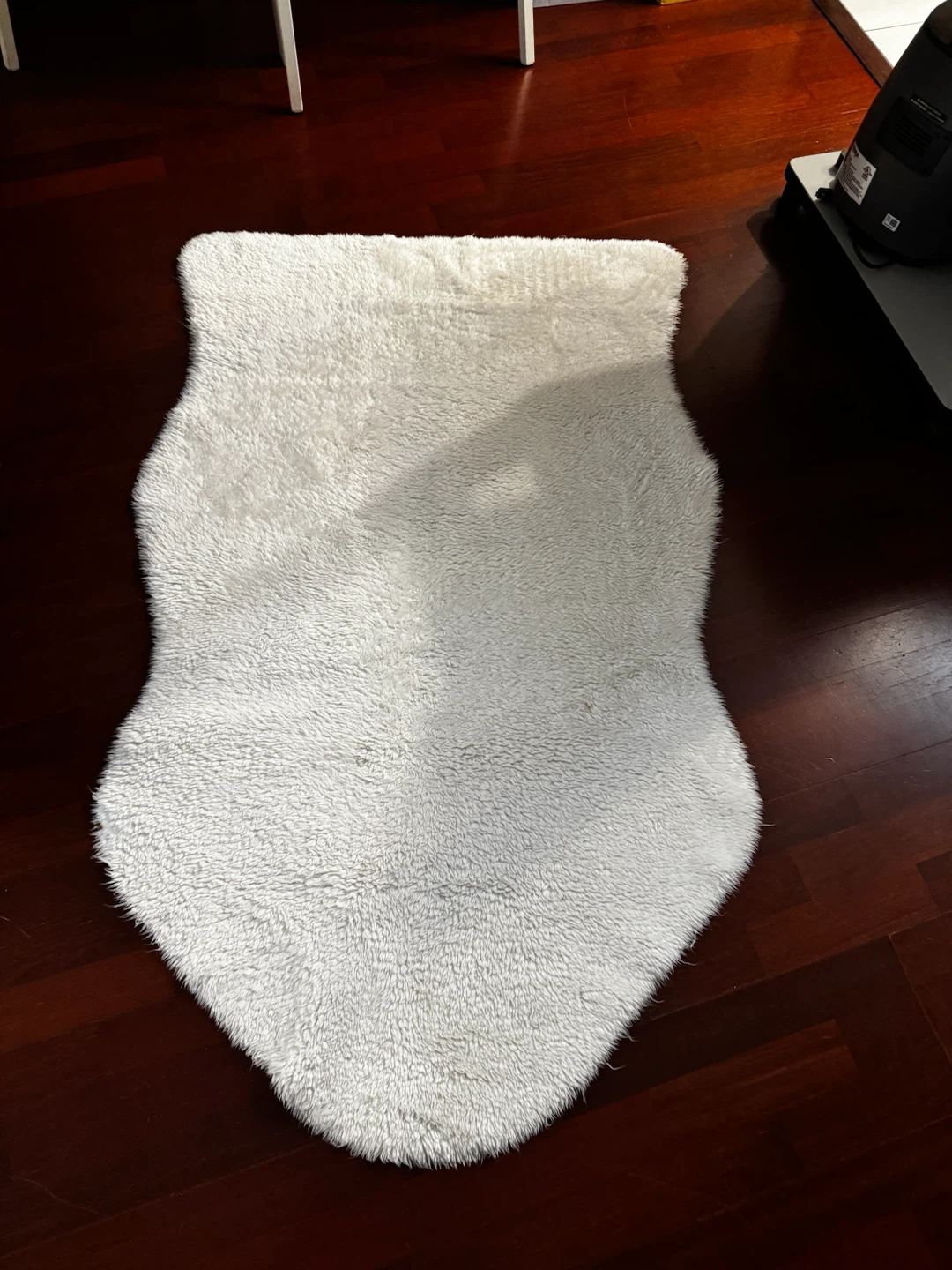 White Faux Sheepskin Area Rug