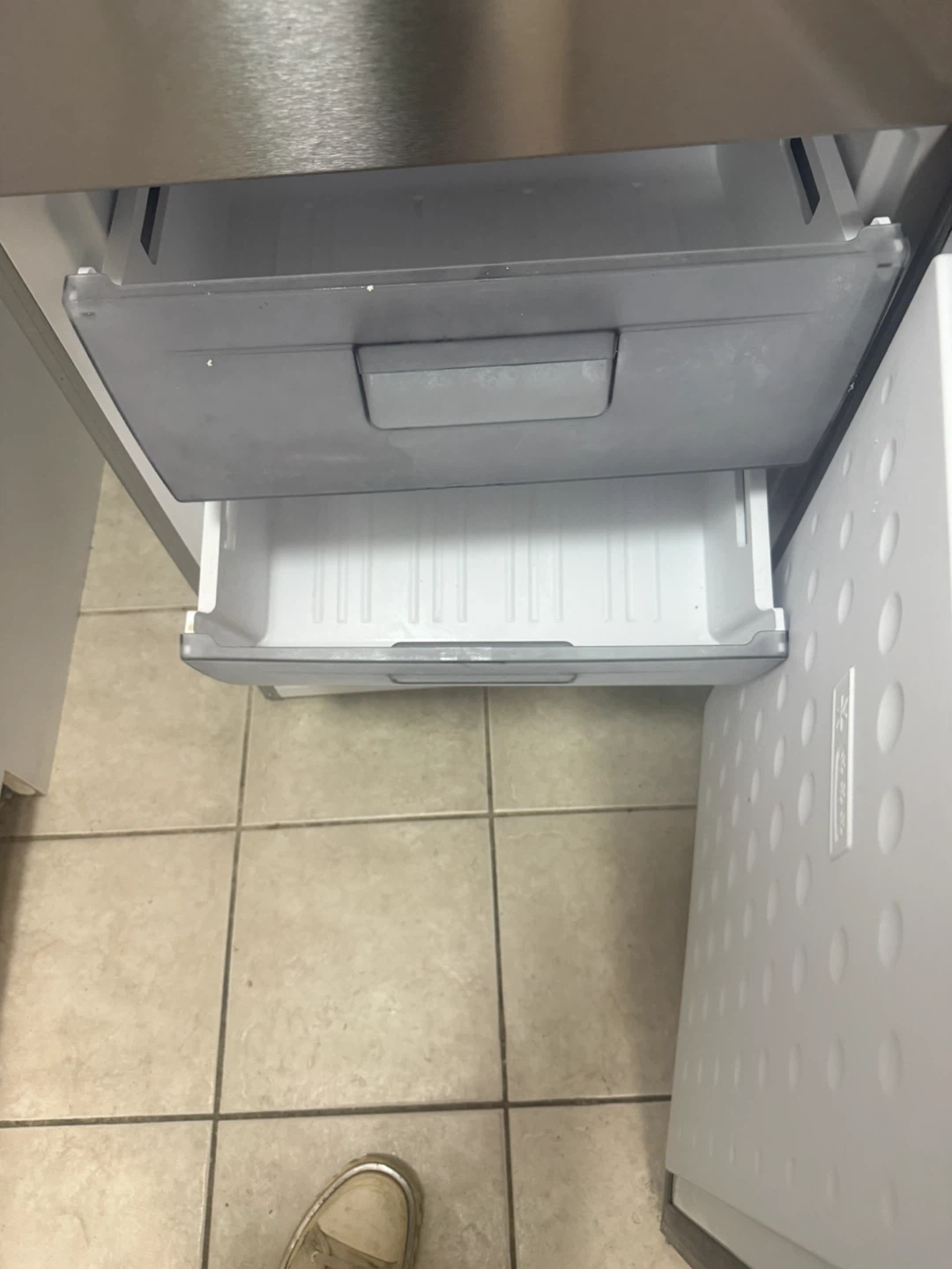 Blomberg Stainless Steel narrow Refrigerator - photo 5