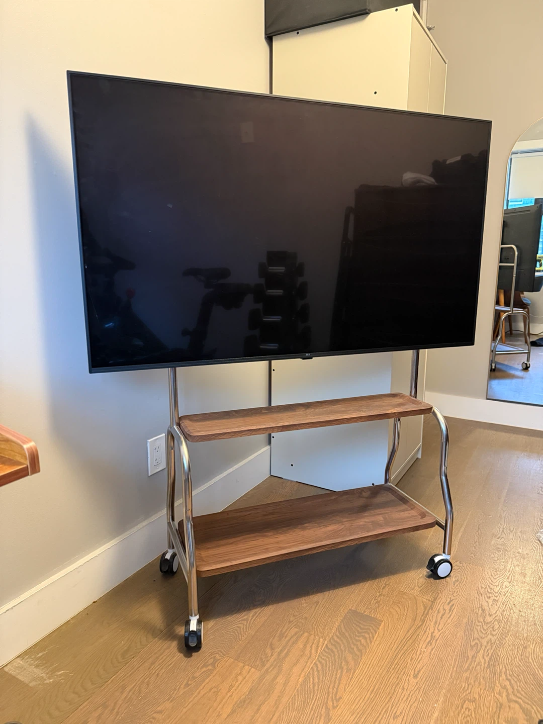 Easel Rolling TV Stand for 32-75" TVs with shelf