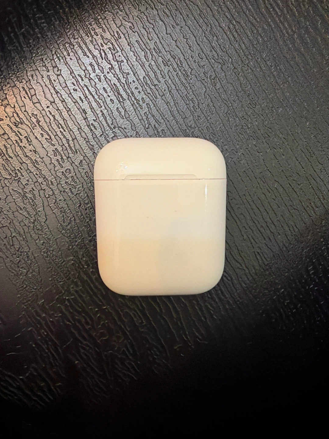 Apple AirPods 1 with Charging Case