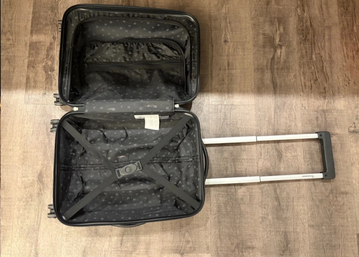 suitcase in good condition - photo 3