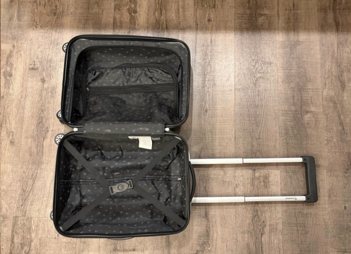 suitcase in good condition - photo 4