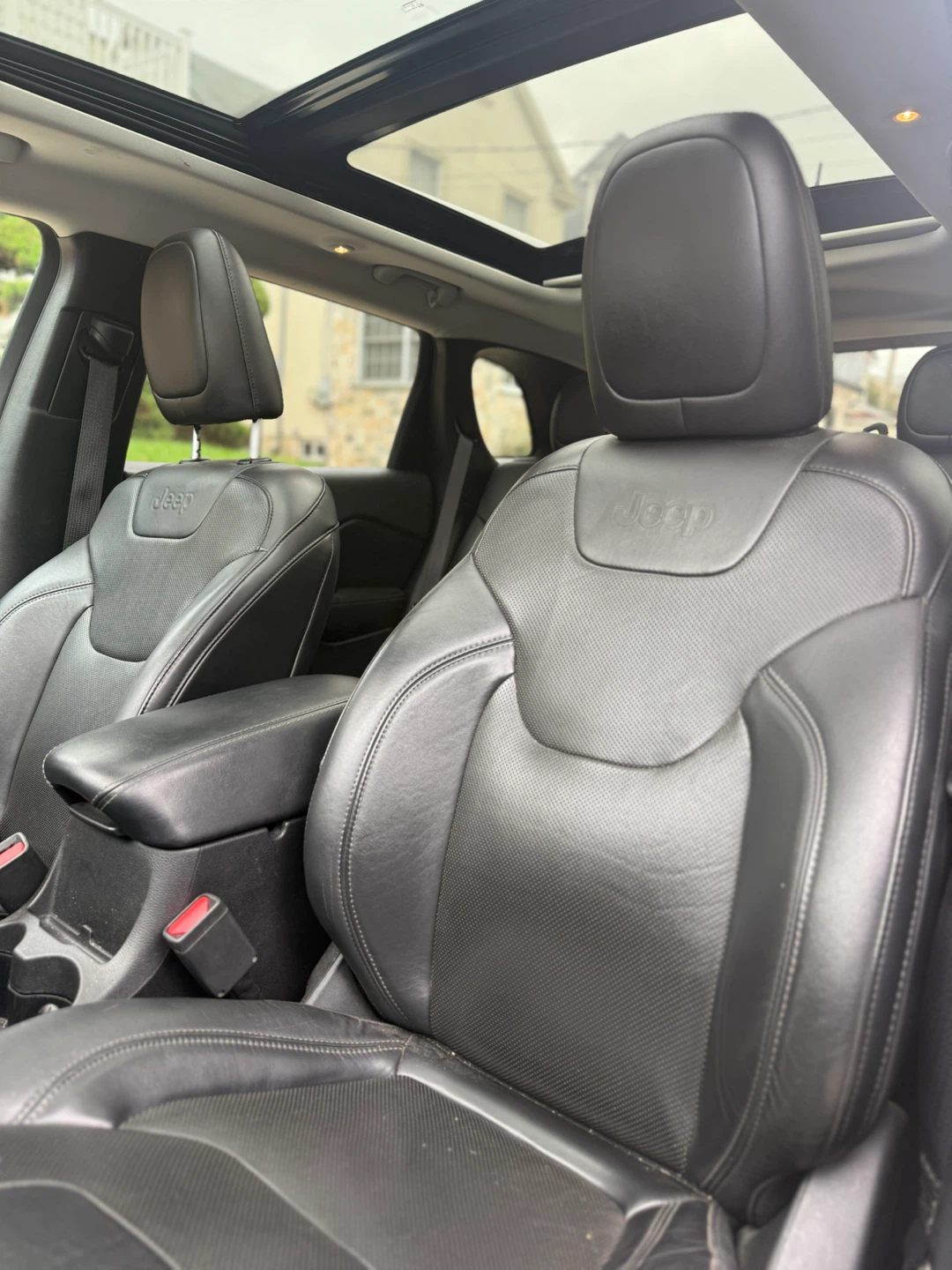 2019 Jeep Cherokee Limited Front wheel drive w/ 4X4 - photo 5