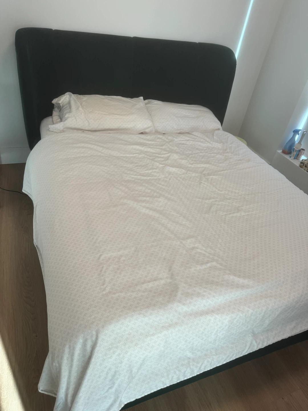 Black upholstered queen-size bed frame with mattress - photo 2
