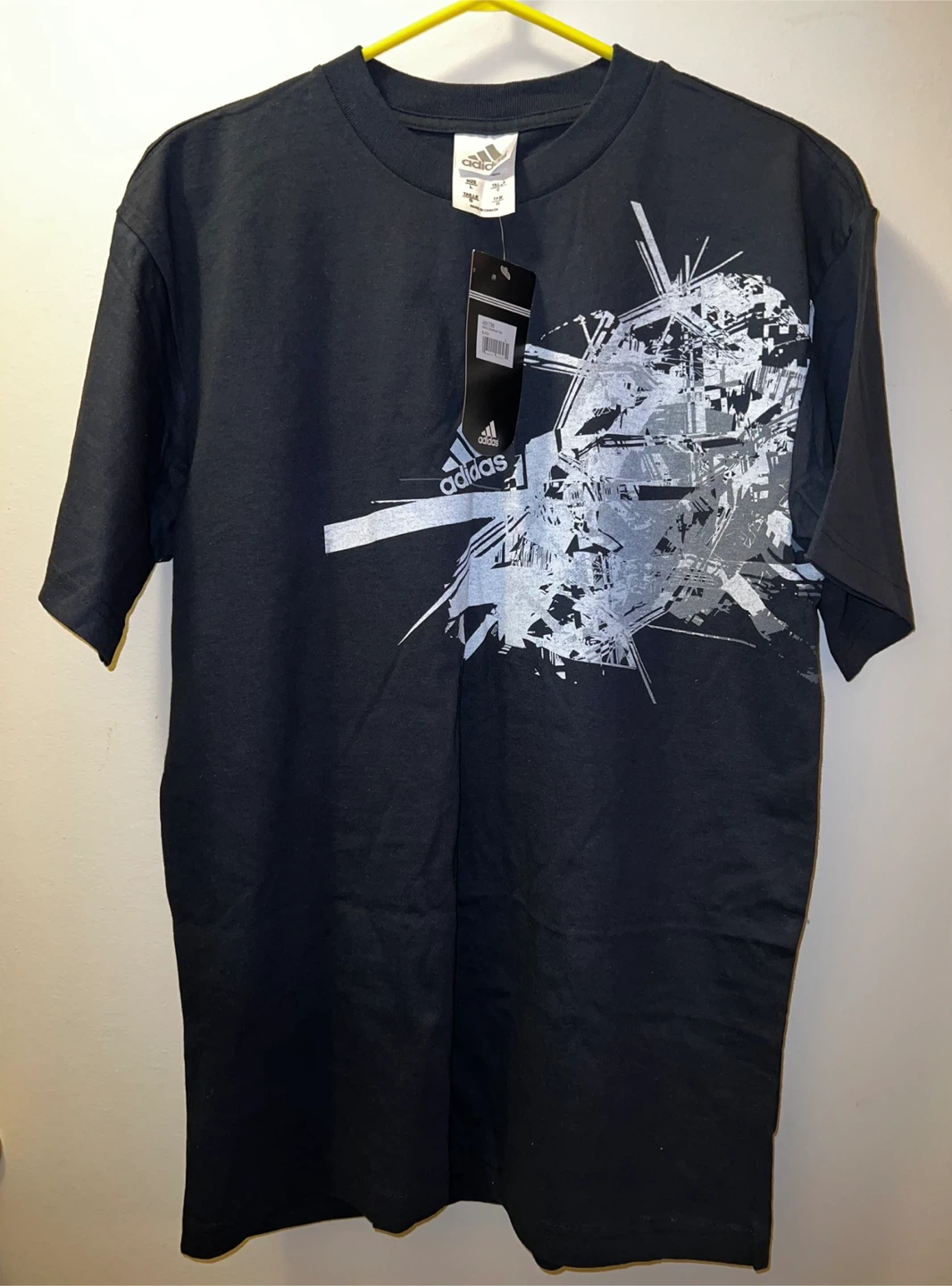 New-Adidas Graphic T-Shirt Black