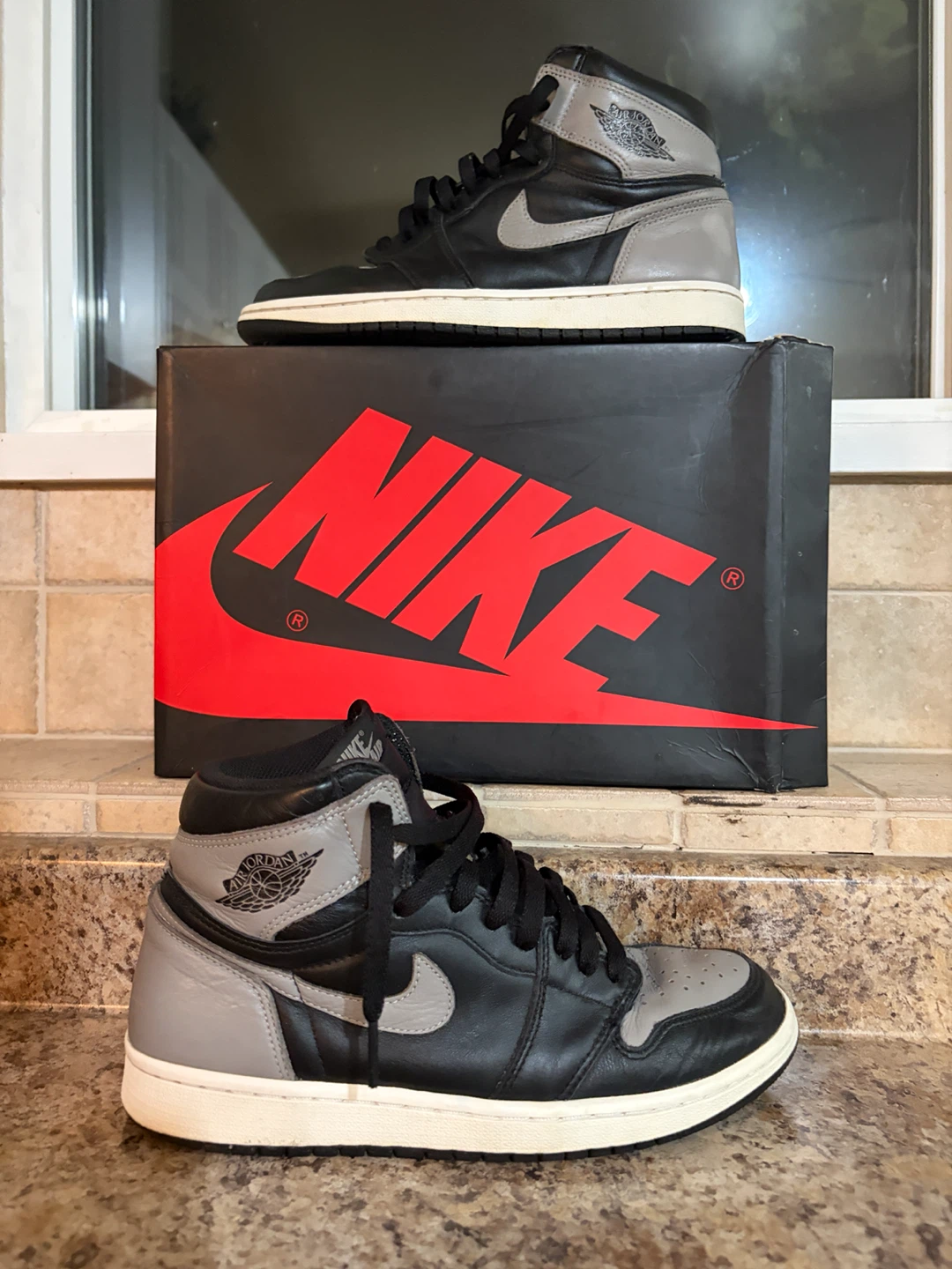 Nike Air Jordan 1 Retro High Shadow