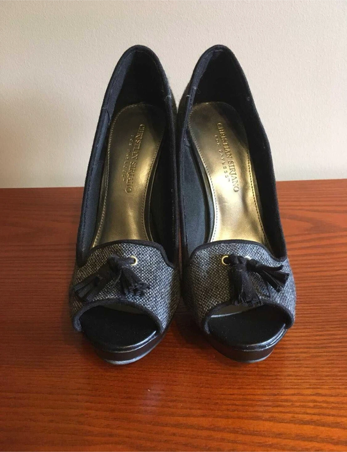 LADIES GREY, SILVER HIGH HEELS (Size 7 & 7W) - photo 3