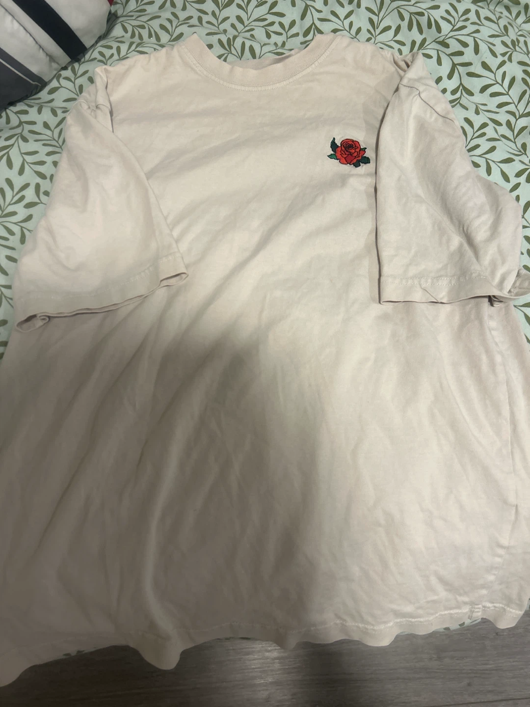 H&M Unisex Beige T-Shirt with Rose Embroidery