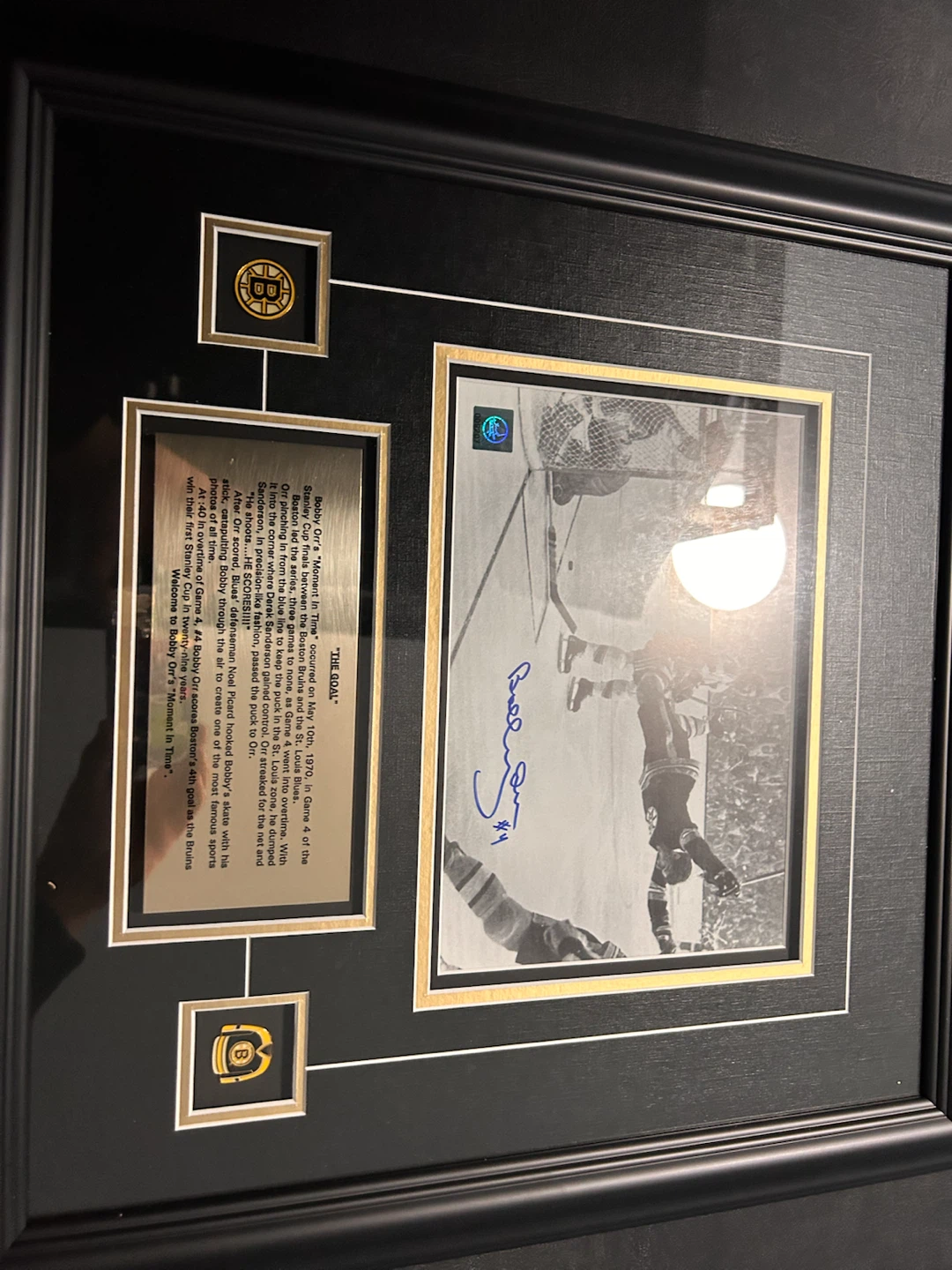 Bobby orr signed picture frame