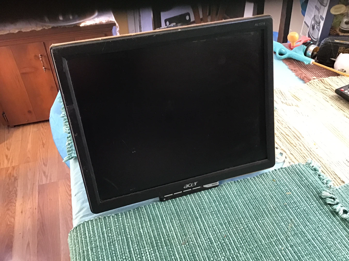 Acer AL1516 LCD Monitor Reduced
