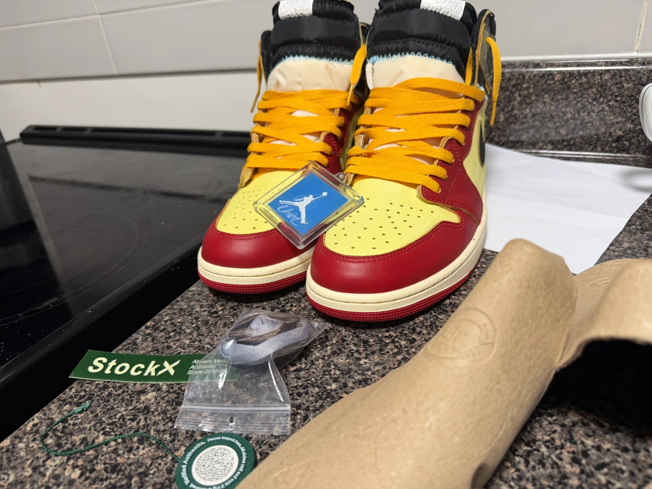 Union LA Jordan 1 Retro High NRG - photo 3