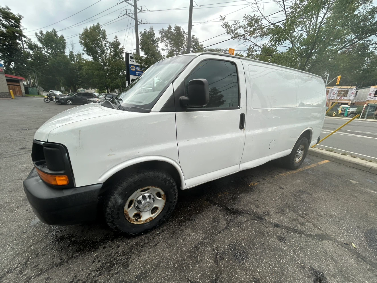 Moving and Delivery Van