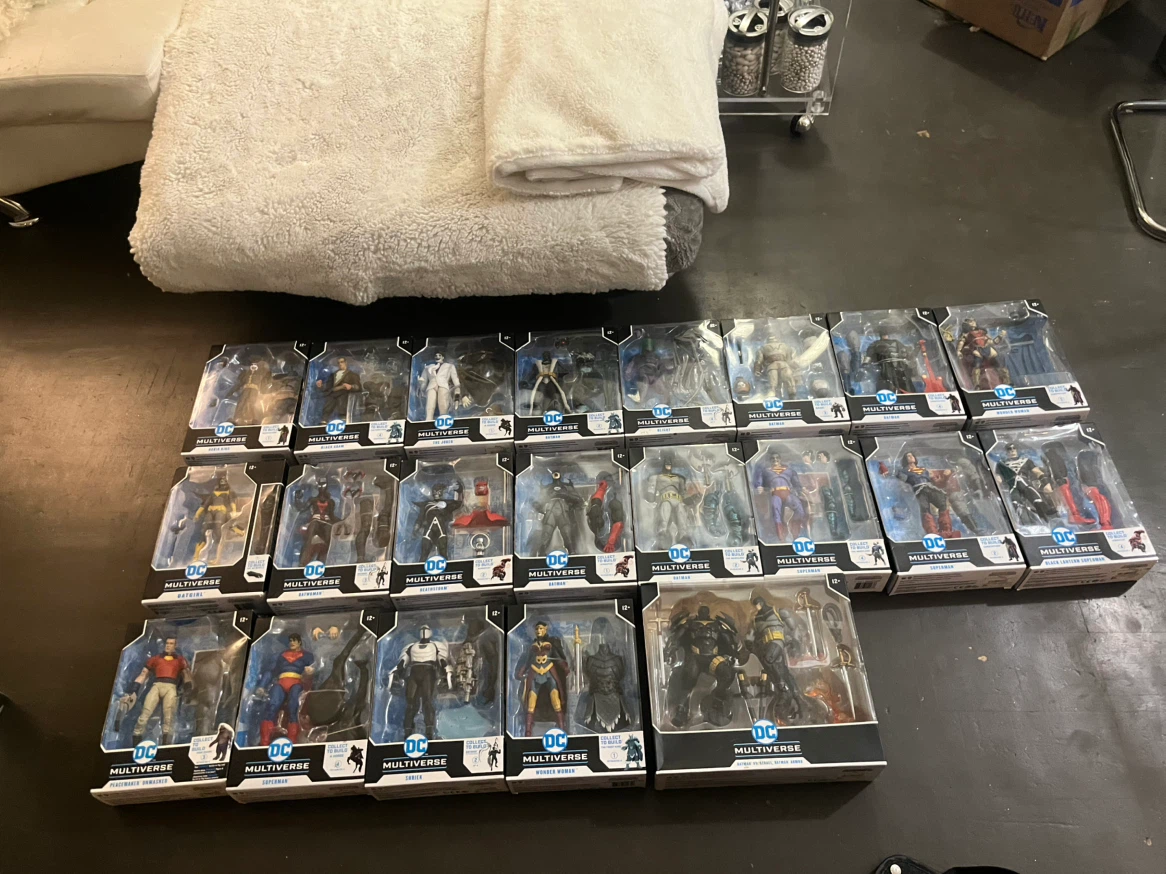 Lot of 22 DC Multiverse Action Figures